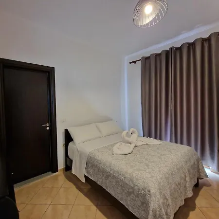 Apartment Doni *