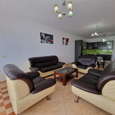 Apartment Doni *