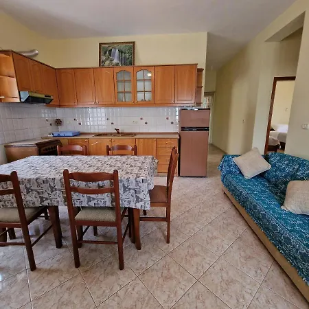 Apartament Doni