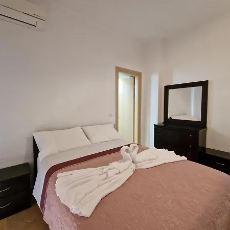 Apartament Doni