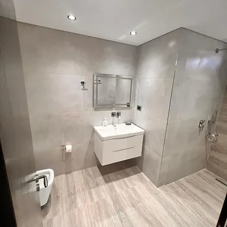 Apartament Doni *